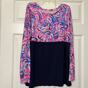A size xl lillypulizter shirt